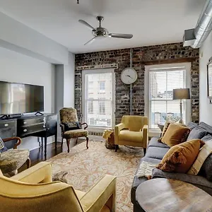 Old Towne Loft On Broughton -steps To Market Apartment Savannah