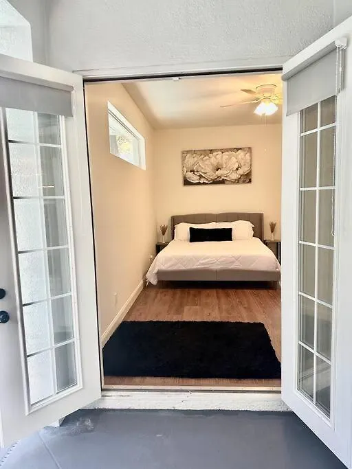 Hidden Gem In The Heart Of The City!! Tampa Holiday home
